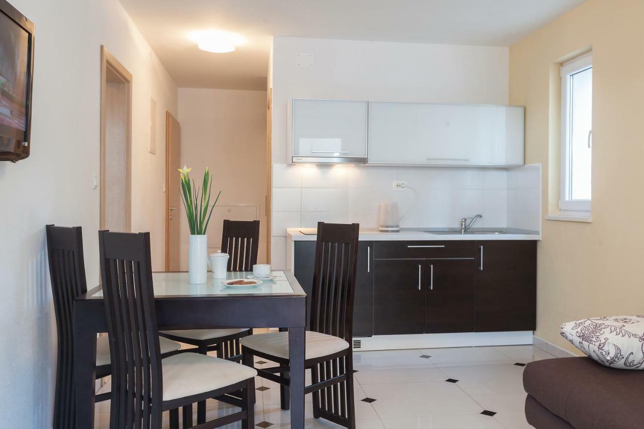 Apartmani Pasalic Tučepi Exterior foto